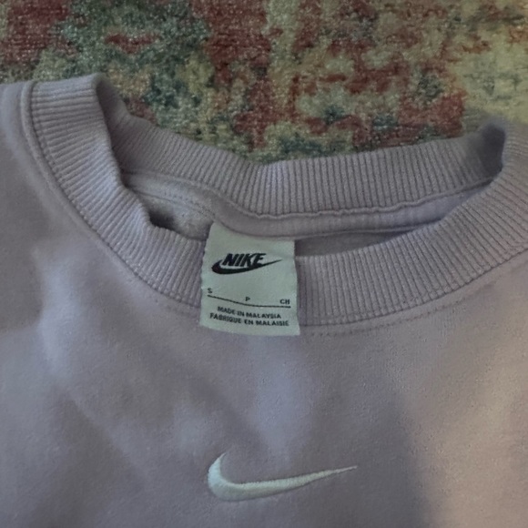 Nike Cropped Sweatshirt - Picture 2 of 3